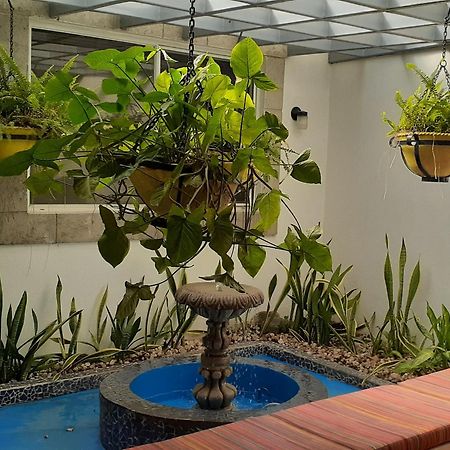 Hotel El Almendro Managua Buitenkant foto